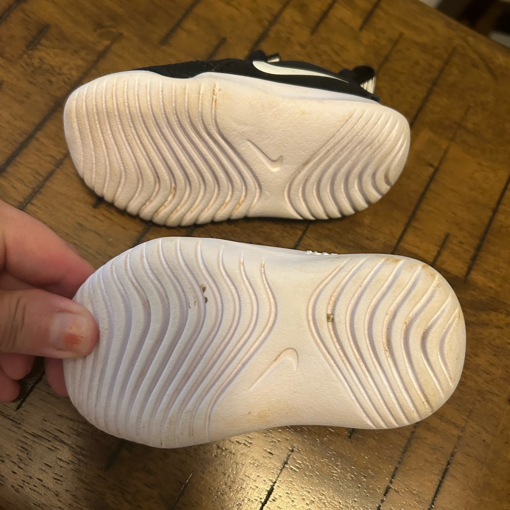 Nike Flexrunner Size 5c, Euc